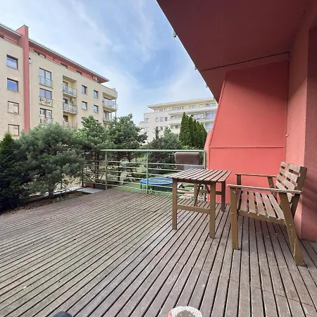 شقة Papaj Apartment, Supervision, Garage *