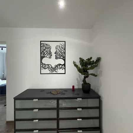 Papaj Apartment, Supervision, Garage شقة كراكوفيا