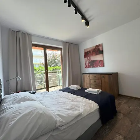 شقة Papaj Apartment, Supervision, Garage *